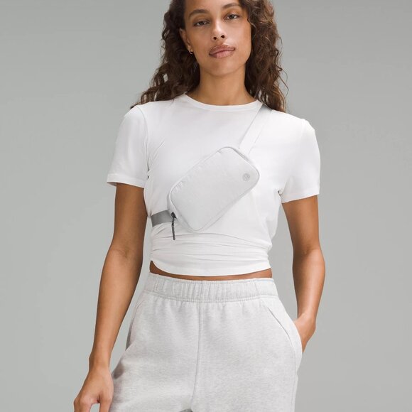 Lululemon Everywhere Belt Bag Mini Ripstop - Picture 2 of 7